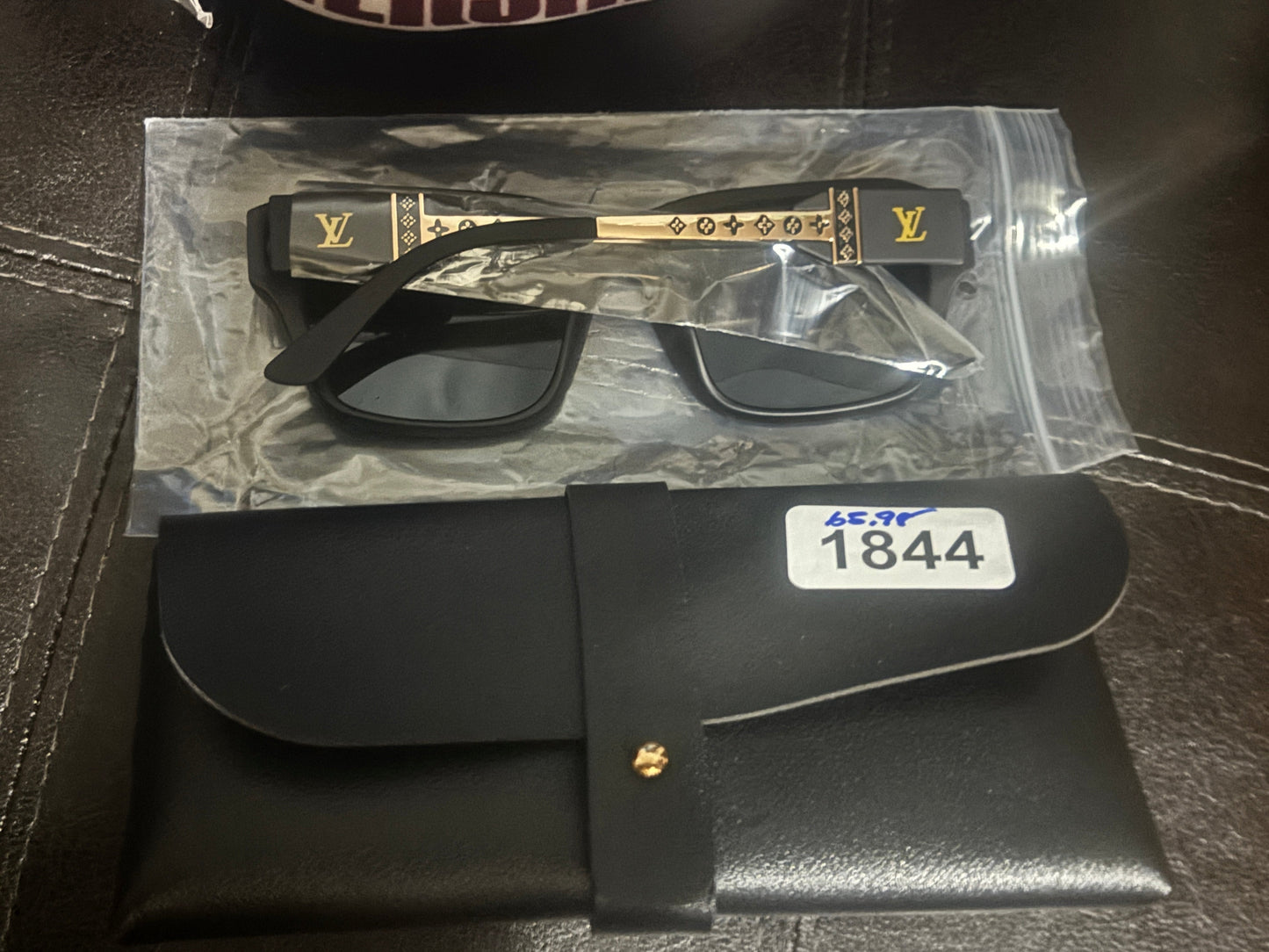 Monogram Engraved Temple Sunglasses 🖤✨ #1844