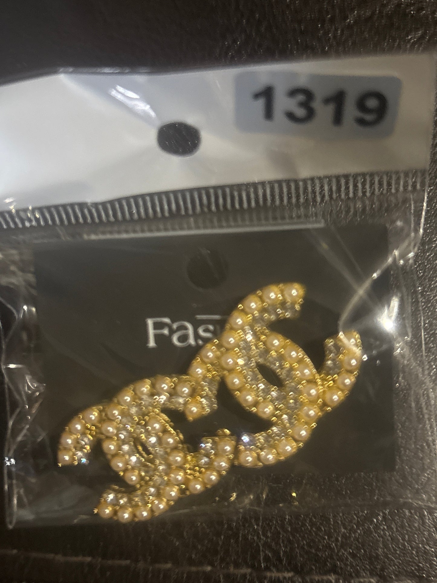 ✨ Pearl & Crystal CC Logo Stud Earrings in Gold — Item #1319o