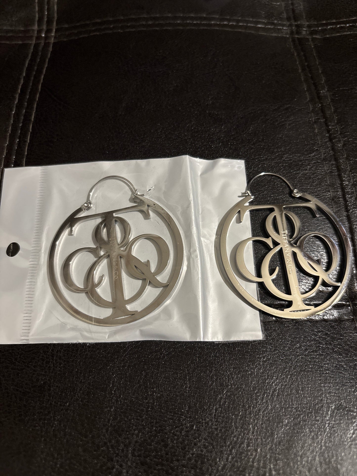⭕ Luxury Sterling Silver-Tone Stainless Steel Oversized T&Co Logo Circle Hoop Earrings — Style #1649 💎✨