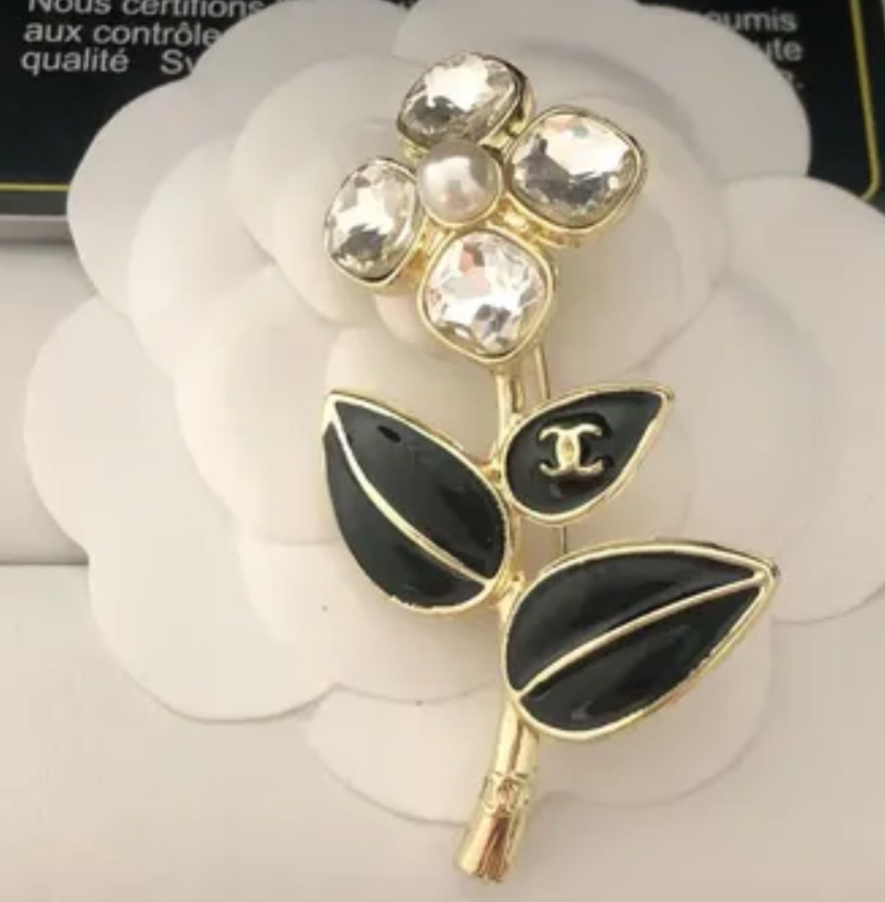 🌸Luxury Crystal & Black Enamel Flower Stem Brooch — Item #1453💎