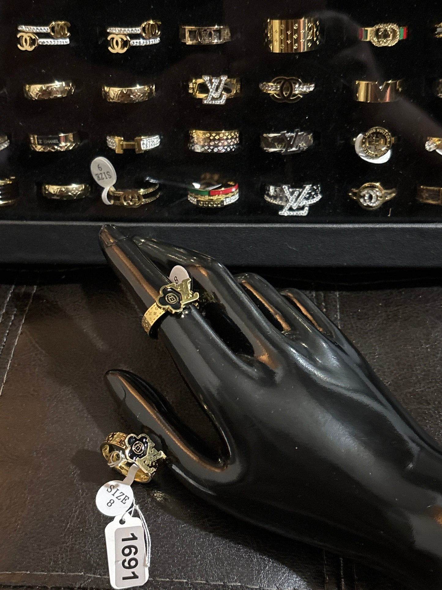 Gold & Black Enamel Floral Charm Logo Ring | Ornate Rose Detail Band Size 8 ✨💍 #1691 on