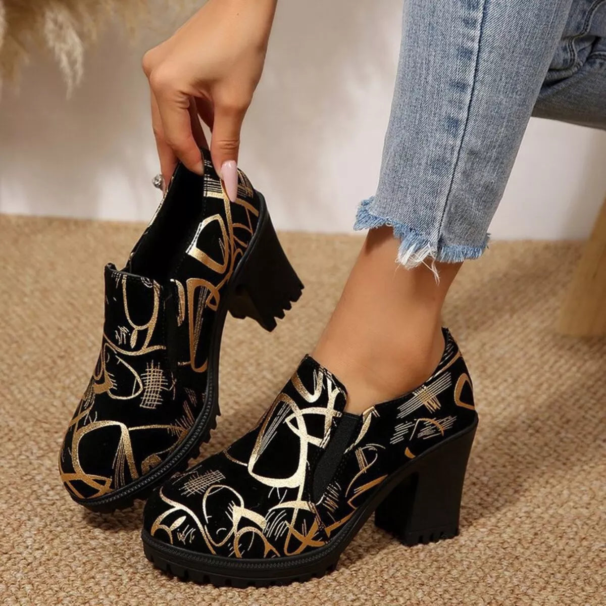 💃🏾Round Toe Block Heels Pumps