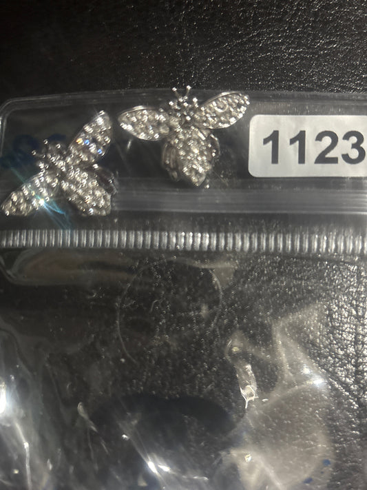 ✨Crystal Pavé Silver Bee & Pearl Stud Earrings #1123