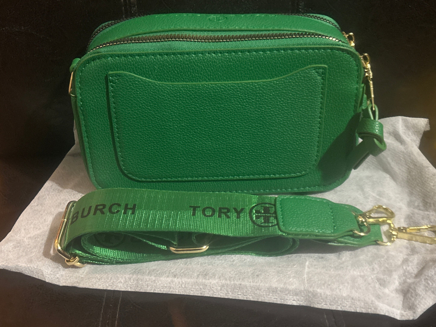 Tory Burch Kameratasche 💚✨ Vibrantes Grün | Doppel-T-Logo | Goldfarbene Hardware 💎👜