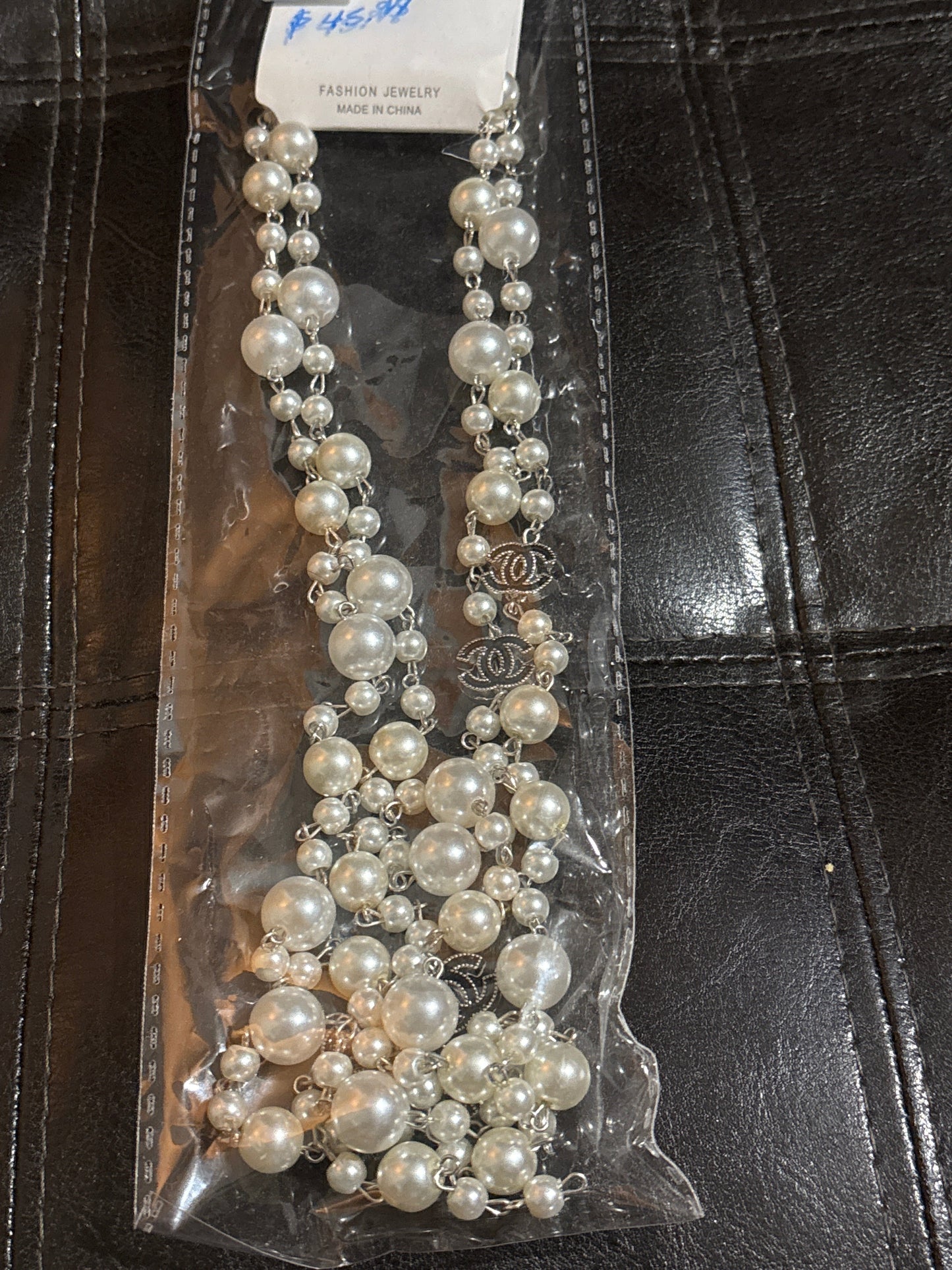 🫖 Luxury Multi-Strand Mixed Pearl CC Logo Charm Necklace 💎✨