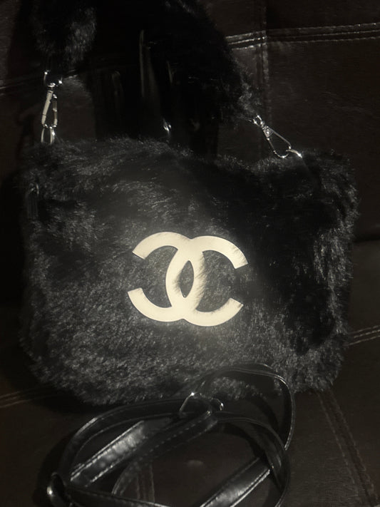 Luxury Inspired CC Logo Black Faux Fur Tote Handbag with Crossbody Strap 🖤🤎✨