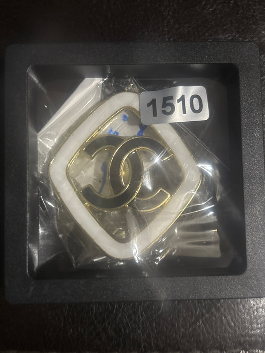 ✨ Diamond Rhombus CC Logo Brooch Pin — Gold, White & Black — Item #1510
