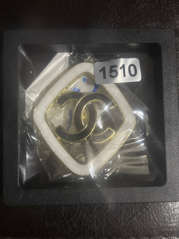 ✨ Diamond Rhombus CC Logo Brooch Pin — Gold, White & Black — Item #1510