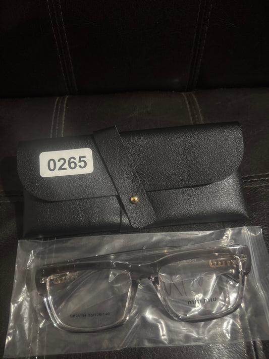 Miu Miu Inspirierte Rechteckige Brille mit klarem Kristall 🤍💫✨ | Goldene Miu Miu Logo Bügel | Schwarzes Lederetui | Luxuriöse Designer-inspirierte Brille 💎