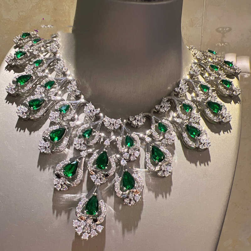 Grüner Zirkon Abendkleid Accessoires Halskette Ohrringe