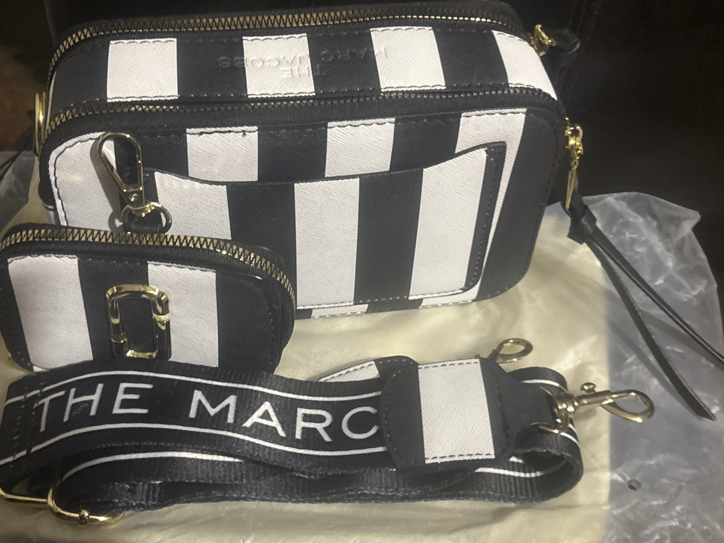Marc Jacobs Snapshot Camera Bag 🖤🤍✨ Black & White Stripe | “THE MARC JACOBS” Wide Logo Strap | Gold Hardware 💎👜