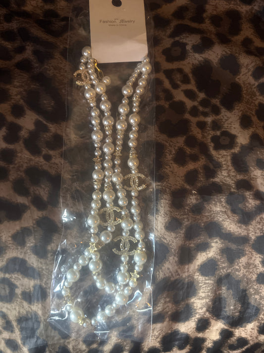 💎 Luxury Multi-Strand Pearl Inspired Necklace ✨