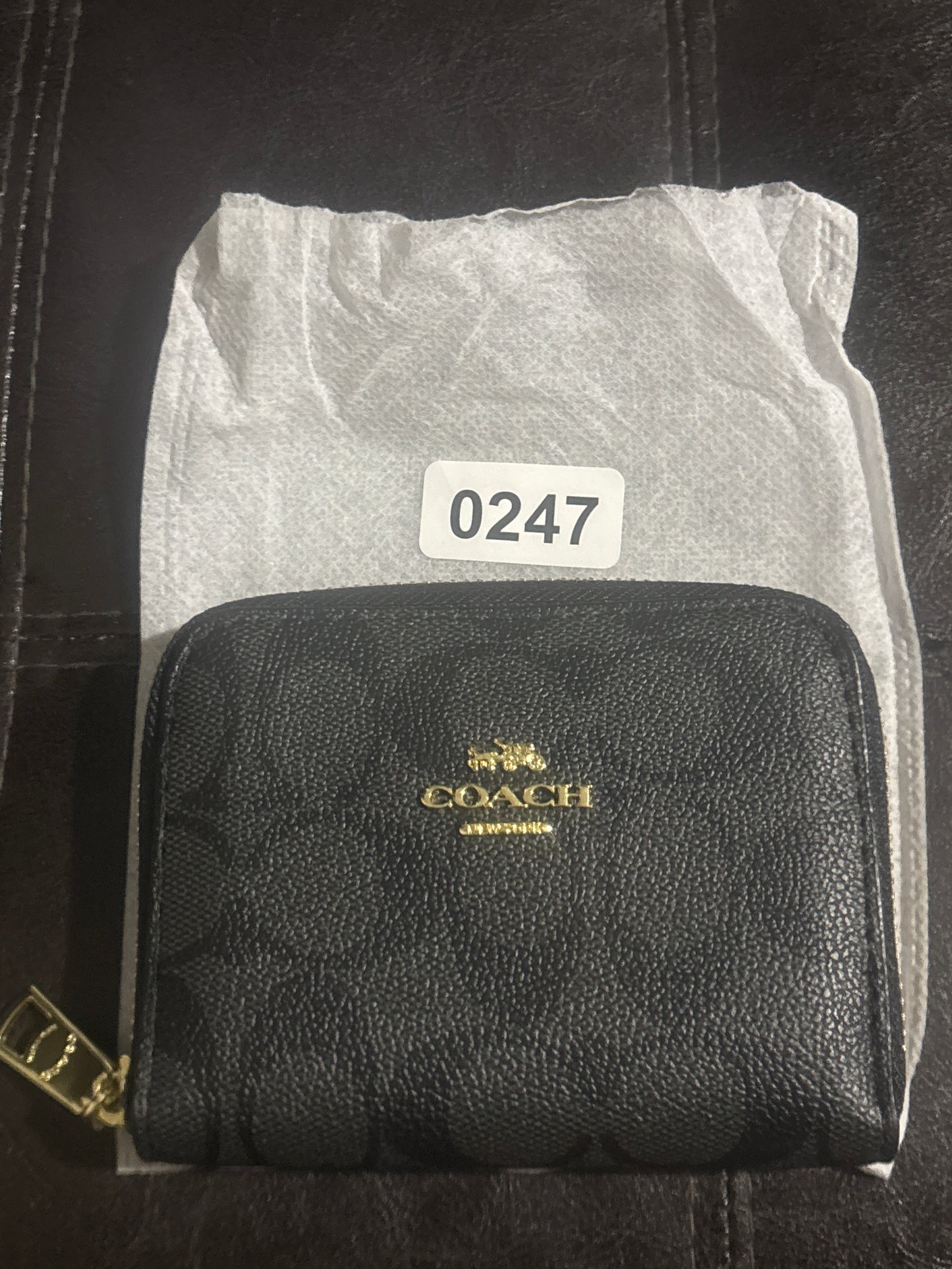 Coach New York Inspired Black Pebbled Leather Zip-Around Compact Wallet 🖤💫✨ | Gold Coach Logo | Luxury Designer-Inspired | Chic Mini Wallet 💎