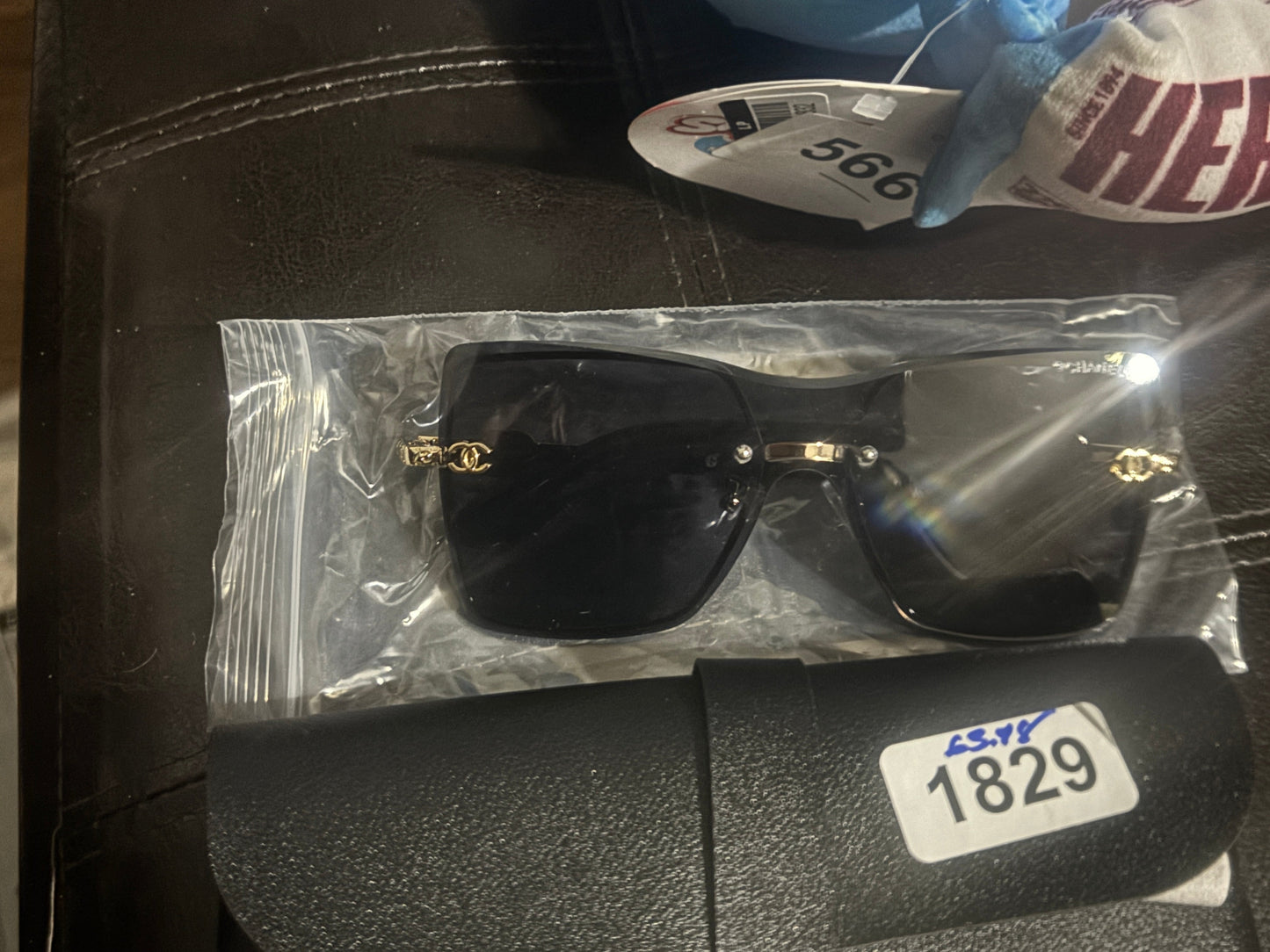 Gold Chain Temple Luxury Sunglasses 🖤✨ #1829