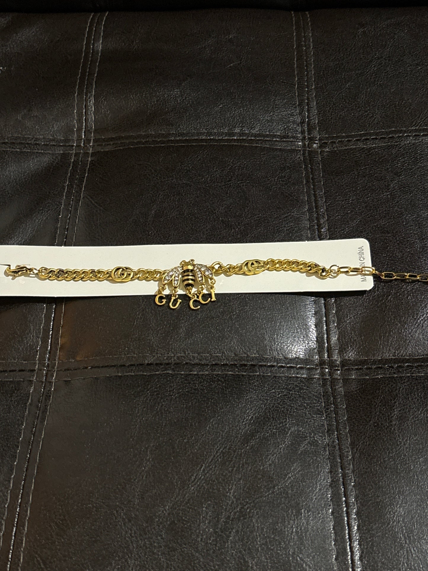 🐝 Luxury Gold-Tone Logo Chain & Crystal Pavé Bee Charm Bracelet — Style #1217 💫✨