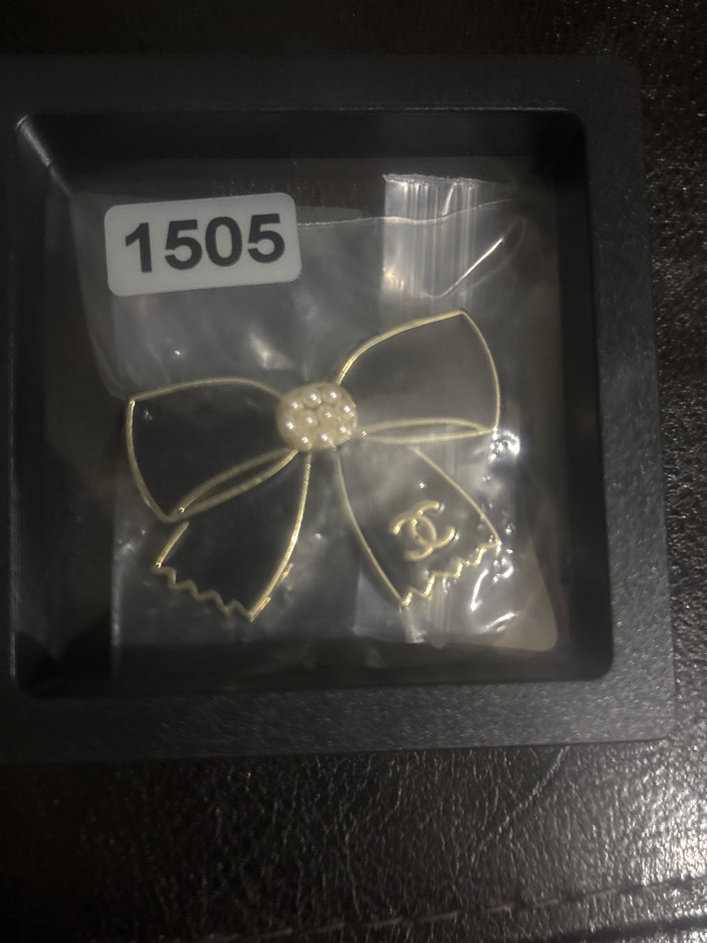 ✨ Openwork Bow CC Logo Pearl Center Brooch Pin — Gold & White — Items #1505 & #1502