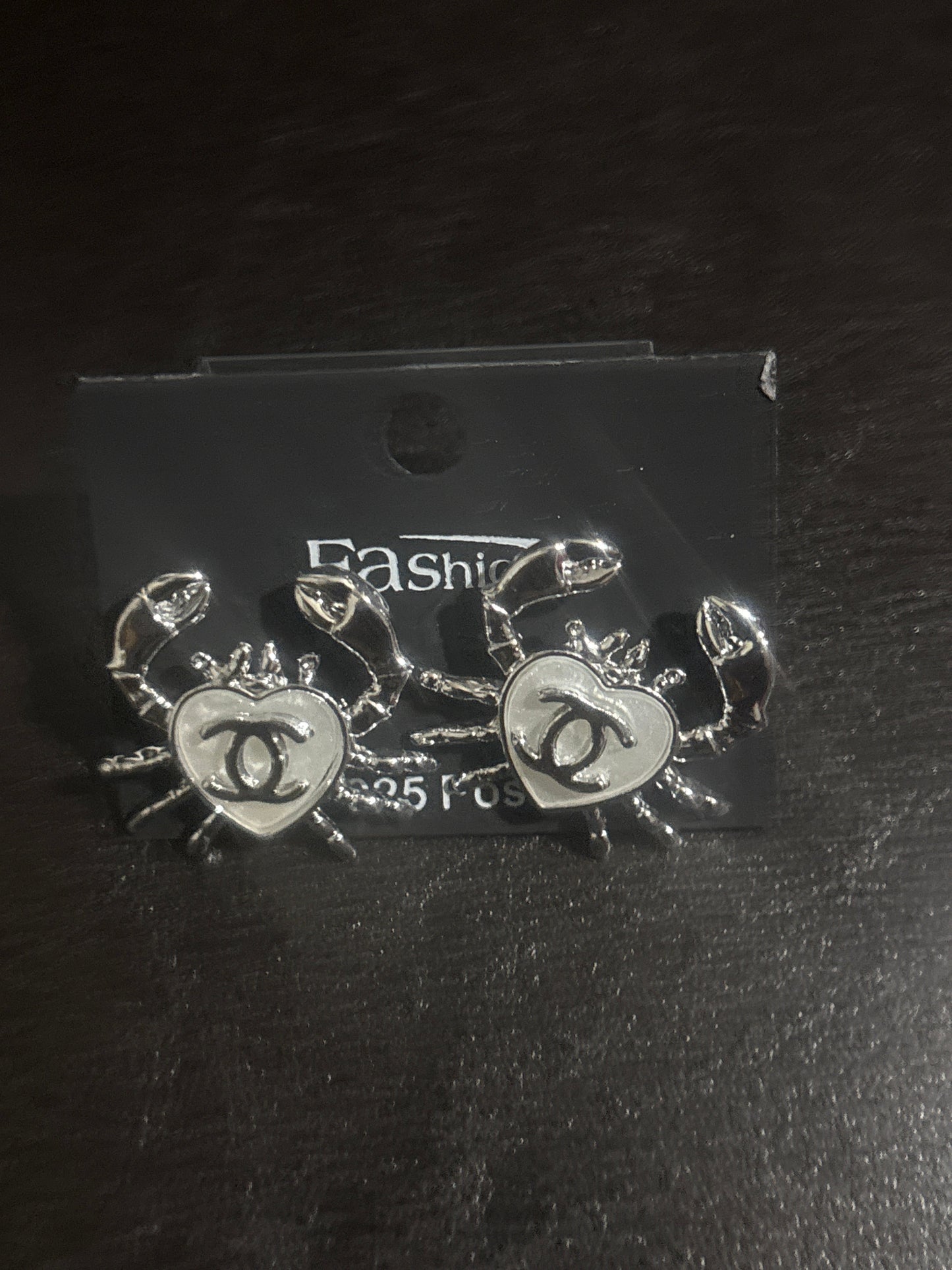 Luxury Inspired CC Heart Crab Stud Earrings 🦀🤎✨