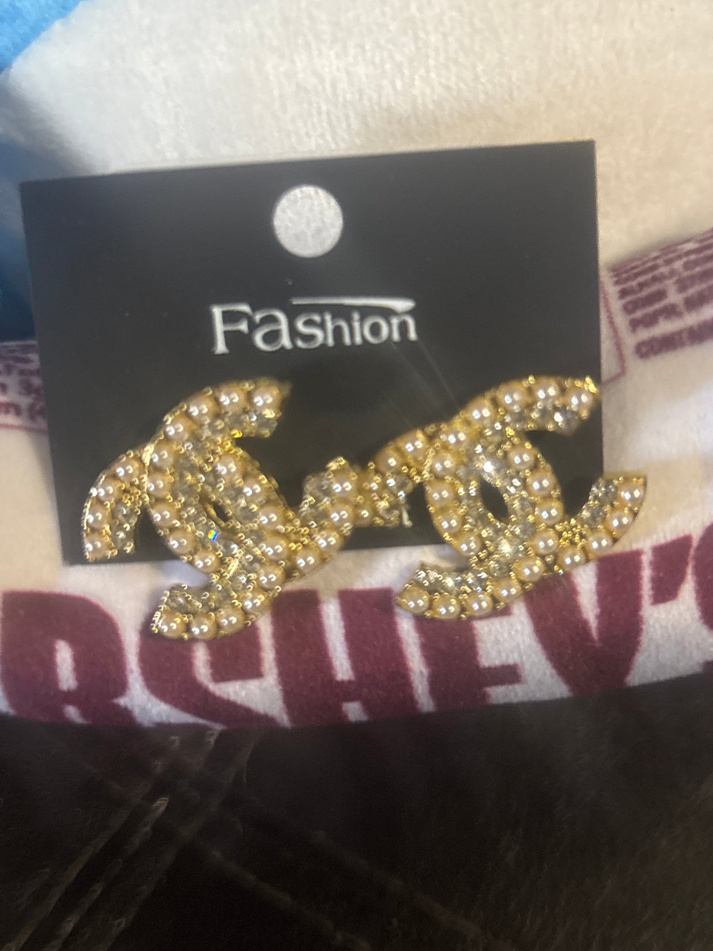 ✨ Pearl & Crystal CC Logo Stud Earrings in Gold — Item #1319o