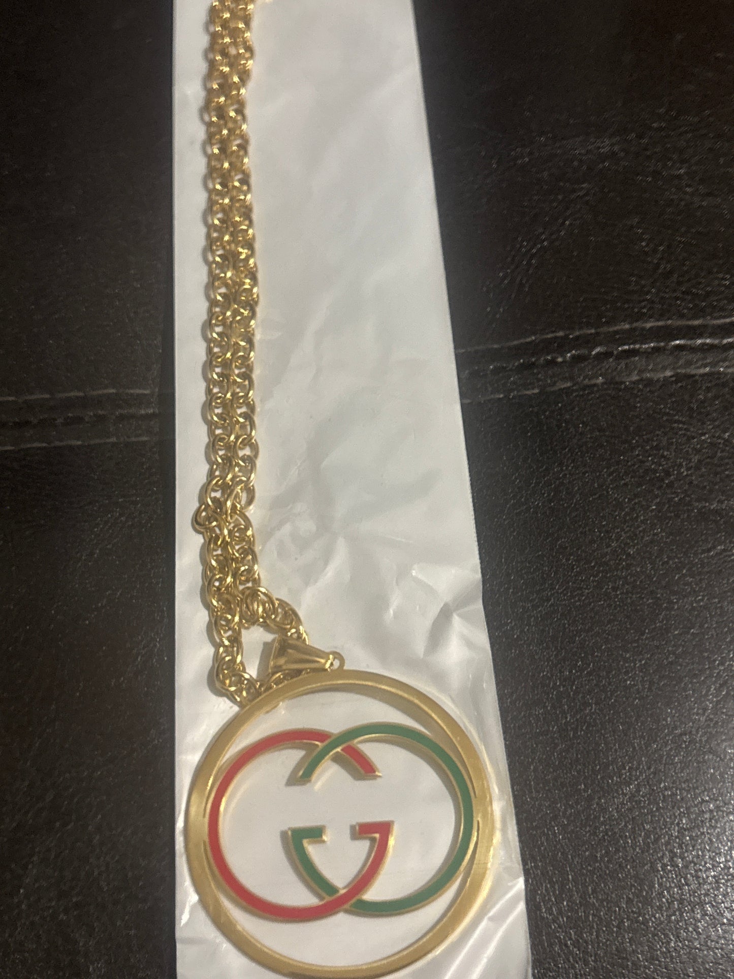 Gucci GG Interlocking Enamel Circle Pendant Necklace 💫🔴🟢✨ Gold Stainless Steel | Red & Green Enamel GG Logo | Double Chain | Luxury Statement Jewelry 💎