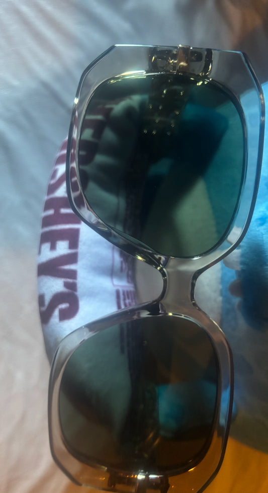 🕶️✨ Luxury Inspired Oversized Fashion Sunglasses ✨🕶️