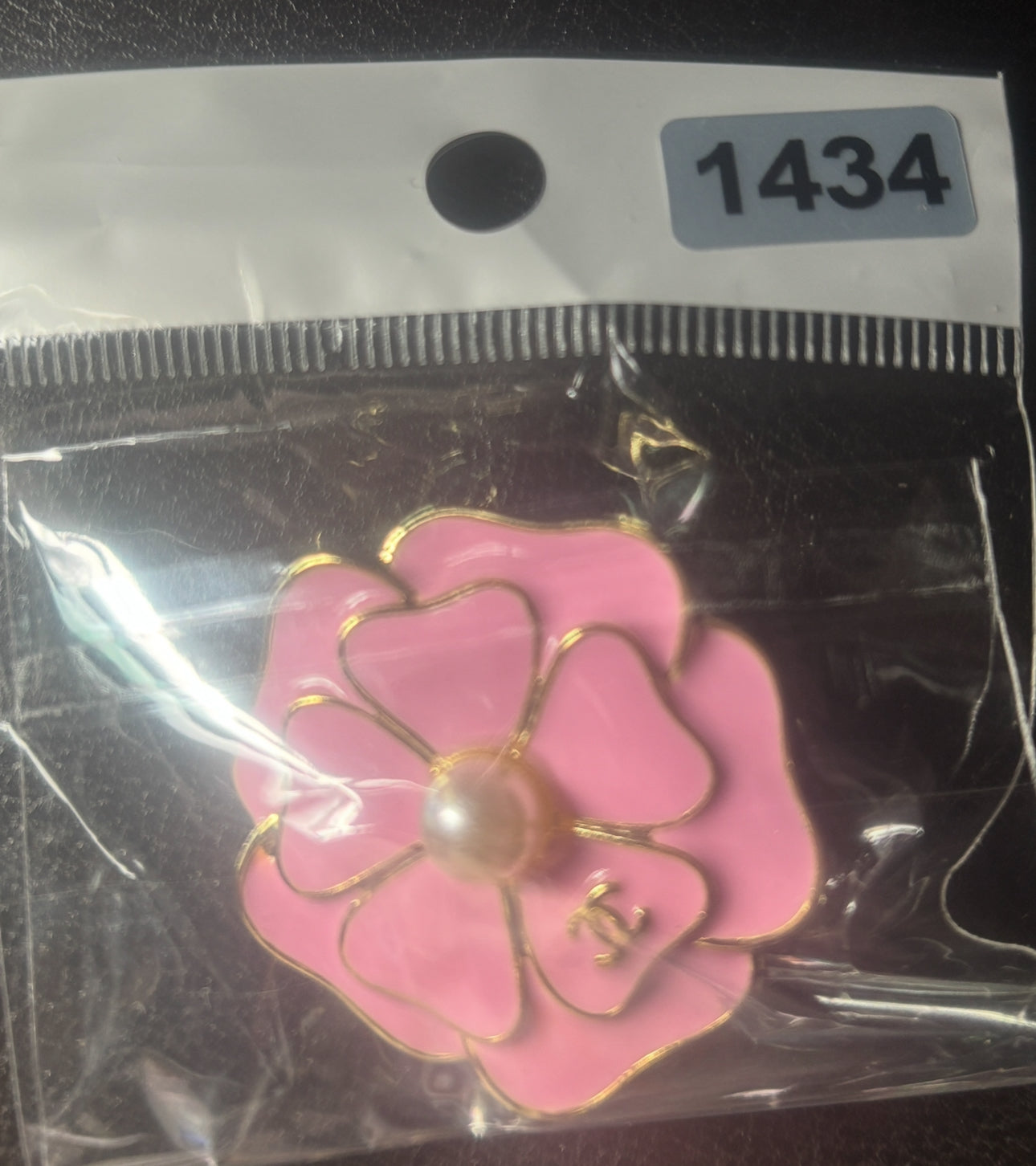 🌸Luxury White/Pink Camellia Flower Brooch with Pearl Center — Items #1434 & #1450🤍
