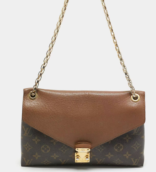 ✨ Chain Monogram Shoulder Bag 💎