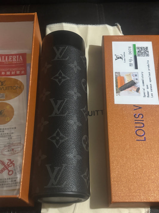 🖤Louis Vuitton Eclipse Monogram Thermos Tumbler ✨🖤🌙 All-Black Tonal LV Monogram Insulated Bottle | Limited Edition 💎👑