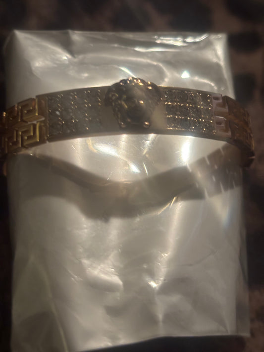 💸 Gold-Tone Multi-Link Luxury Cuff Bracelet ✨