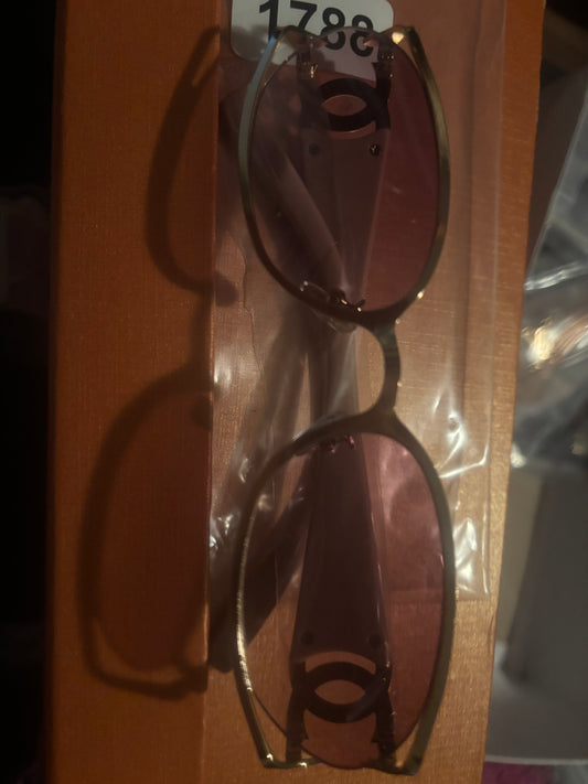 💸✨ Elegant Luxury Inspired Butterfly Frame Glasses ✨