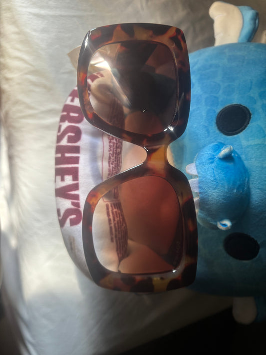 🕶️🤎 Luxury Inspired Rectangle Fashion Sunglasses ✨