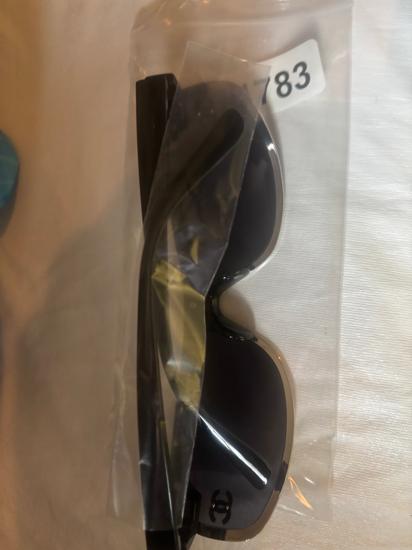 🕶️✨ Luxury Inspired Vintage Wrap Fashion Sunglasses ✨