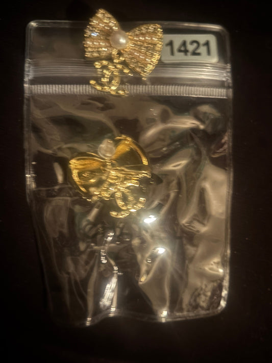 ✨The Luxe 🎀 Gold Crystal Bow & Pearl Logo Drop Earrings