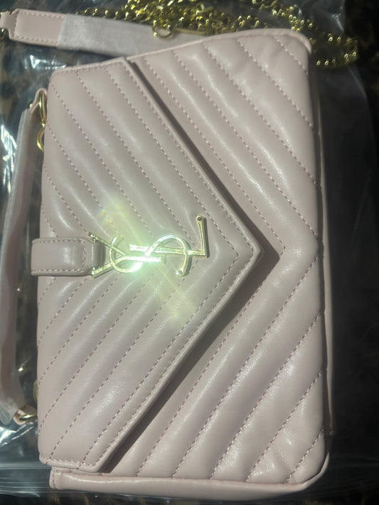 ✨ Cassandre Envelope Wallet on Chain in Blush Pink — Item #1816