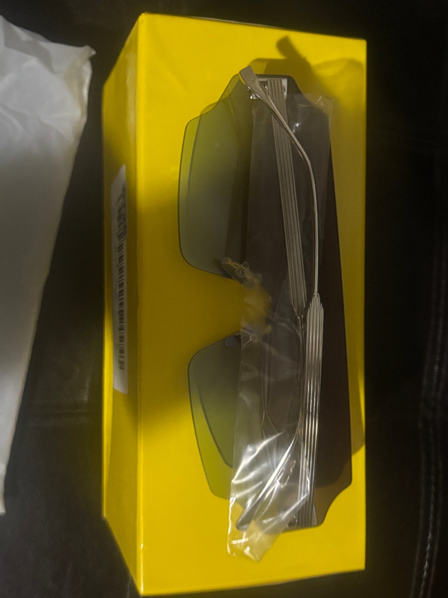 ✨ Rimless Shield Mask Sunglasses with Metallic Nose Bridge & Logo Temples — Item #1838