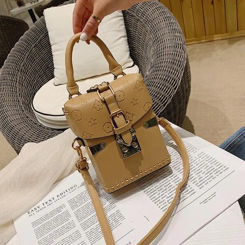 Dazzling Sequin & Rivet Flap Crossbody Bag 💫💎✨ | Luxury PU Leather | Lock Closure | Designer-Inspired Shoulder Bag for Women 👑