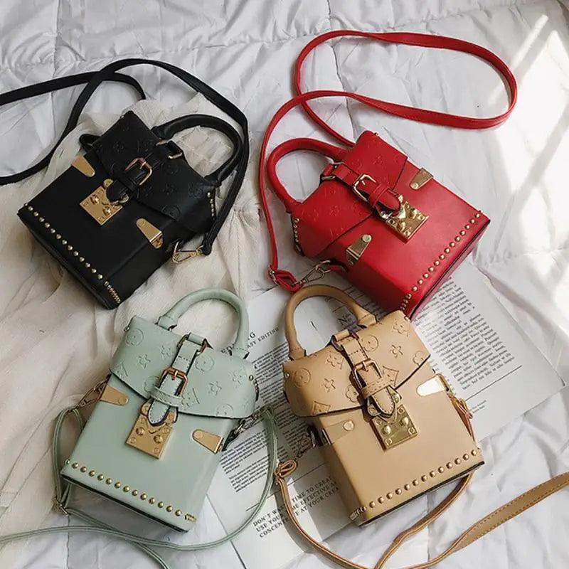 Dazzling Sequin & Rivet Flap Crossbody Bag 💫💎✨ | Luxury PU Leather | Lock Closure | Designer-Inspired Shoulder Bag for Women 👑