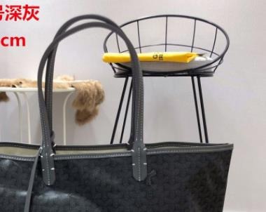Luxury Large Pattern Shoulder Tote Bag 💜💫✨ | European Retro Style | Soft PVC | Zipper Closure | Designer-Inspired Women’s Handbag 💎