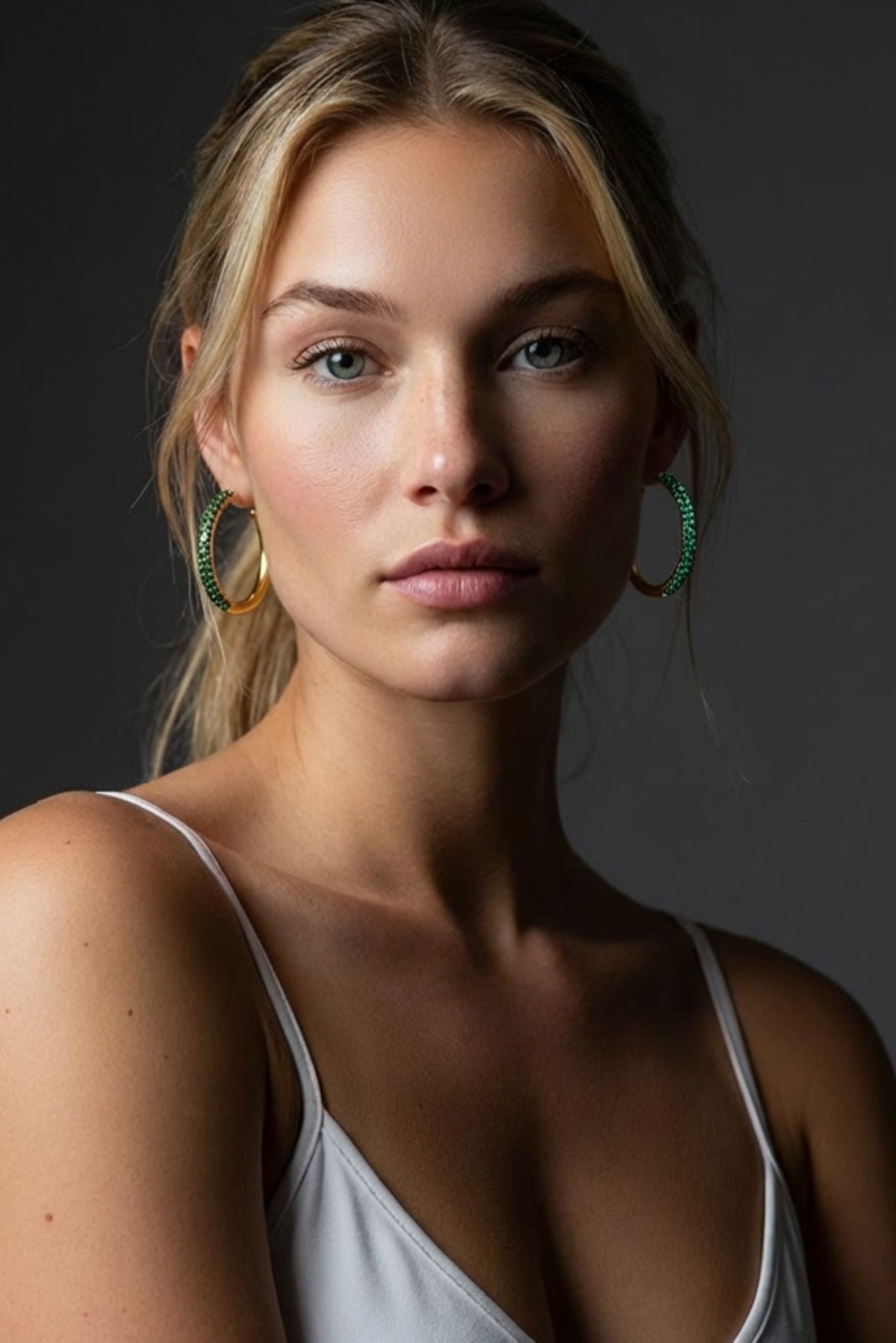 ✨Paloma Waterproof Two-Tone Emerald Chunky Rope Hoop Earring🛍️