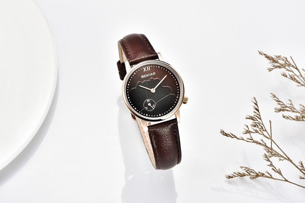 Women's Luxury Round Analog Quartz Watch ⌚✨ Waterproof Casual Wristwatch | 6 Colors 🤍💙🖤