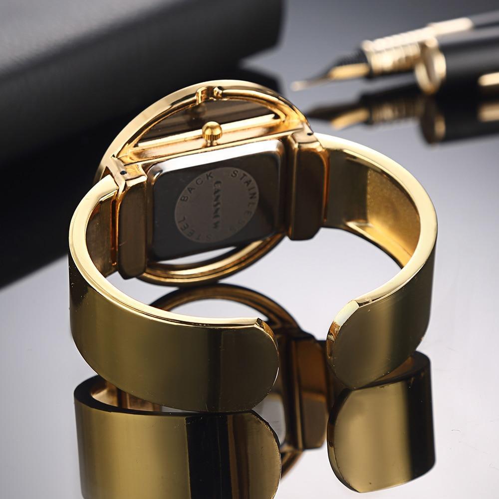 Women's Luxury Seashell Dial Bracelet Watch ⌚✨ Quartz Stainless Steel Stone Bezel | 8 Colors 🪨🖤🤍
