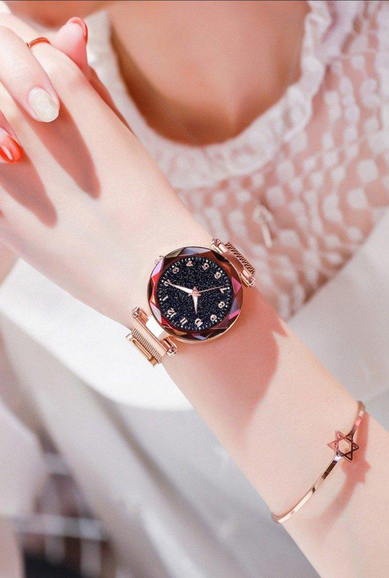 Women's Luxury Starry Sky Magnetic Watch ⌚✨ Simple Quartz Wristwatch | 6 Colors 💜💙❤️